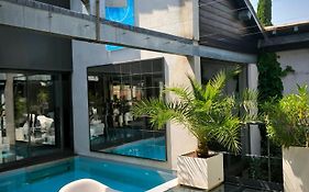 Be Loft B&B Pool & Spa